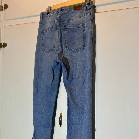 BDG Girlfriend Jeans - Picture 3 of 8